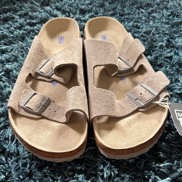 Birkenstock Other - Birkenstock Arizona Soft Footbed light gray Suede Sandals